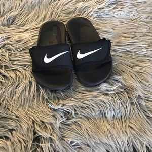 Nike slides